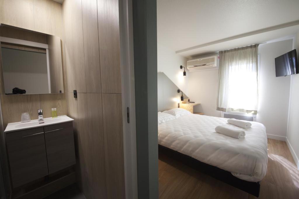 Brit Hotel Essentiel Arverne - Clermont-Ferrand Sud Aubiere Luaran gambar